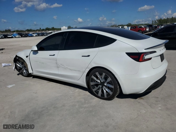 2024 Tesla Model 3 with VIN 5YJ3E1EA9RF752350, listed as a Copart auction lot 46827215 with 4,294 mi miles and Salvage Title. Bid and sale history available at carsss.com. Image 2.