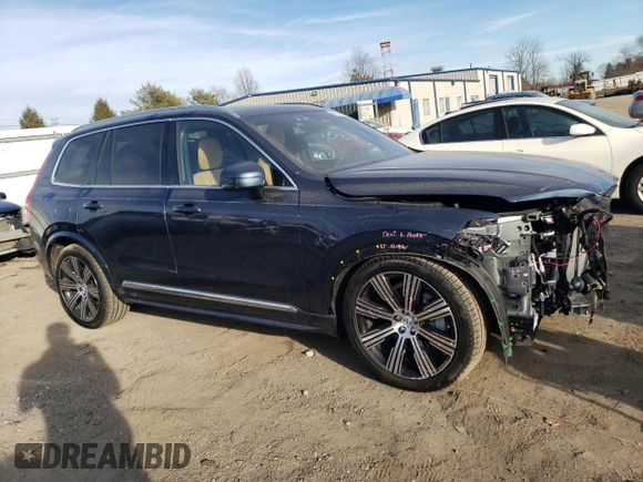 2025 Volvo XC90 Ultimate Bright Theme with VIN YV4062PF8S1309651, listed as a Copart auction lot 46637415 with 728 mi miles and Salvage Title. Bid and sale history available at carsss.com. Image 4.