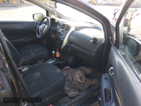 2015 Nissan Note SV with VIN 3N1CE2CPXFL372818, listed as a IAAI auction lot 42207048 with 199,405 mi miles and . Bid and sale history available at DreamBid. Image 5.