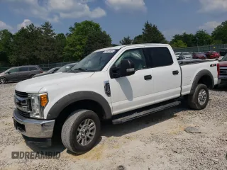2017 Ford F-250 Lariat with VIN 1FT7W2B6XHEB36788, listed as a Copart auction lot 59502685 with 107,970 mi miles and Salvage title. Bid and sale history available at DreamBid. Image 1.