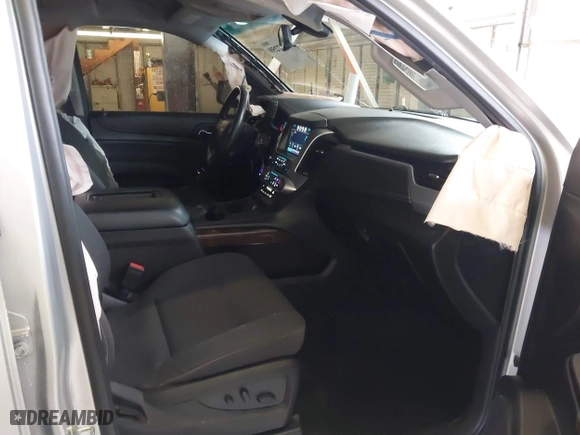 2016 Chevrolet Tahoe LS with VIN 1GNSCAKC7GR443823, listed as a IAAI auction lot 41547259 with 156,286 mi miles. Bid and sale history available at carsss.com. Image 5.