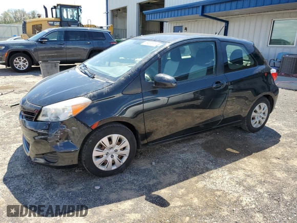 2012 Toyota Yaris L z VIN JTDJTUD39CD514806, wystawiony jako Copart lot #55955575 z przebiegiem 103 204 mil mil oraz Czysty tytuł • Clean title. Historia ofert i sprzedaży dostępna na DreamBid. Obrazek 1.