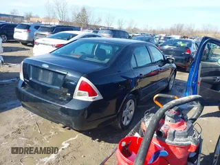 2006 Ford Fusion SE with VIN 3FAFP07Z36R212402, listed as a IAAI auction lot 41856904 with 136,690 mi miles and . Bid and sale history available at DreamBid. Image 4.