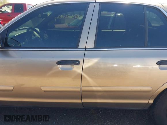 2008 Ford Police Interceptor with VIN 2FAHP71V58X142946, listed as a IAAI auction lot 42326929 with 171,455 mi miles and . Bid and sale history available at DreamBid. Image 14.