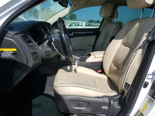 2015 Hyundai Equus Signature with VIN KMHGH4JH9FU100713, listed as a Copart auction lot 51806385 with 107,887 mi miles and Salvage title. Bid and sale history available at DreamBid. Image 7.