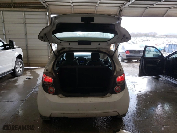2016 Chevrolet Sonic LS with VIN 1G1JA6SH1G4174727, listed as a Copart auction lot 47789335 with 166,907 mi miles and Salvage Title. Bid and sale history available at carsss.com. Image 6.
