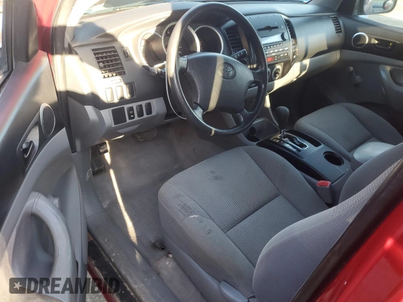 2008 Toyota Tacoma z VIN 5TEUU42NX8Z520093, wystawiony jako Copart lot #49413735 z przebiegiem 131 142 mil mil oraz Szkoda całkowita • Salvage title. Historia ofert i sprzedaży dostępna na DreamBid. Obrazek 8.