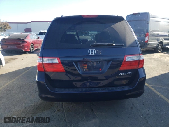 2005 Honda Odyssey EX-L with VIN 5FNRL38655B026224, listed as a Copart auction lot 42869625 with 188,332 mi miles and Salvage Title. Bid and sale history available at carsss.com. Image 6.