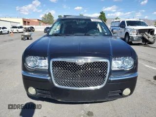 2009 Chrysler 300 with VIN 2C3KA63T69H626101, listed as a Copart auction lot 70259914 with 172,078 mi miles and Salvage Title. Bid and sale history available at carsss.com. Image 5.