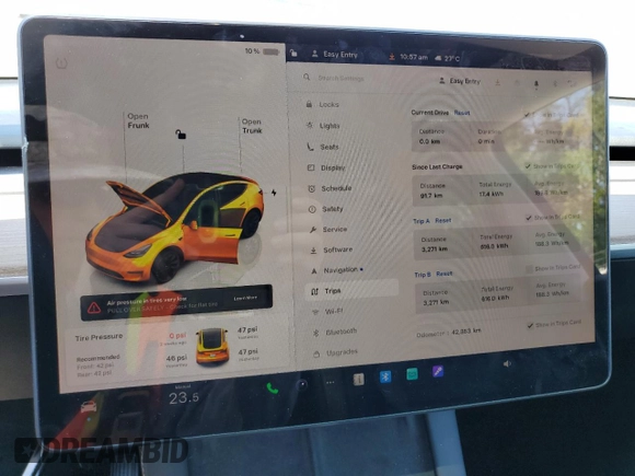 2024 Tesla Model Y z VIN 7SAYGDEDXRF991226, wystawiony jako Copart lot #62090255 z przebiegiem 42 853 mil mil oraz Szkoda całkowita • Salvage title. Historia ofert i sprzedaży dostępna na DreamBid. Obrazek 9.