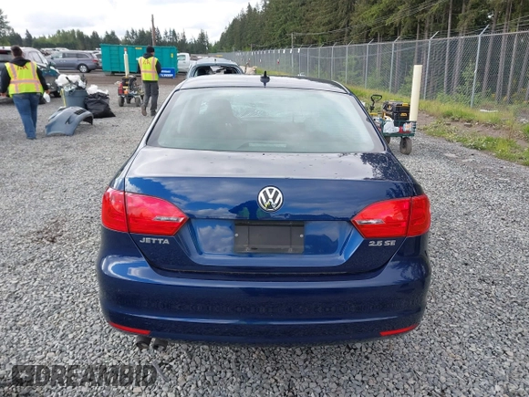 2012 Volkswagen Jetta SE with VIN 3VWDX7AJ0CM468578, listed as a IAAI auction lot 42306213 with Not provided miles and . Bid and sale history available at DreamBid. Image 16.