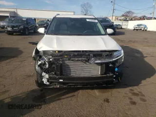 2024 Kia Seltos EX z VIN KNDERCAA3R7596858, wystawiony jako Copart lot #78486404 z przebiegiem 2 392 mil mil oraz Szkoda całkowita • Salvage title. Historia ofert i sprzedaży dostępna na DreamBid. Obrazek 5.