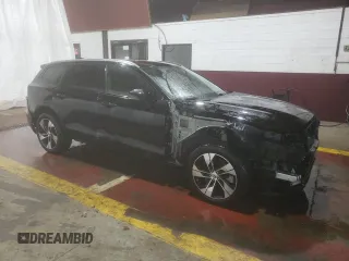2023 Volvo V60 Plus z VIN YV4L12WZ4P2111769, wystawiony jako Copart lot #51766264 z przebiegiem 5 038 mil mil oraz . Historia ofert i sprzedaży dostępna na DreamBid. Obrazek 4.