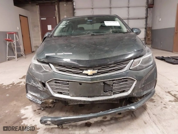 2018 Chevrolet Cruze LT with VIN 1G1BE5SM1J7183773, listed as a IAAI auction lot 41587634 with NaN miles. Bid and sale history available at carsss.com. Image 12.