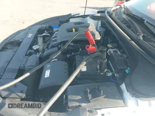 2019 Hyundai Elantra SEL z VIN 5NPD84LF4KH416866, wystawiony jako IAAI lot #42390177 z przebiegiem 15 833 mil mil oraz . Historia ofert i sprzedaży dostępna na DreamBid. Obrazek 19.