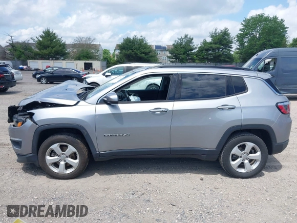 2019 Jeep Compass Latitude z VIN 3C4NJDBB6KT657190, wystawiony jako IAAI lot #42196383 z przebiegiem 55 327 mil mil oraz . Historia ofert i sprzedaży dostępna na DreamBid. Obrazek 15.