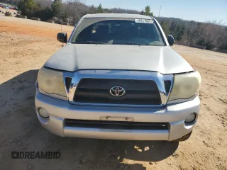 2006 Toyota Tacoma PreRunner z VIN 5TEJU62N16Z271677, wystawiony jako Copart lot #46617005 z przebiegiem 145 573 mil mil oraz Szkoda całkowita • Salvage title. Historia ofert i sprzedaży dostępna na DreamBid. Obrazek 5.