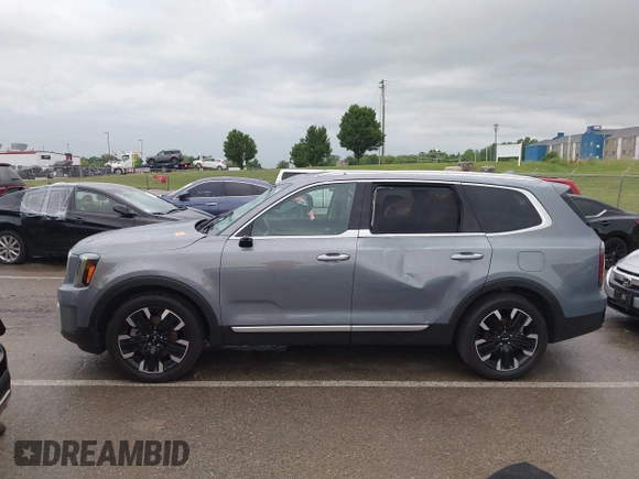 2024 Kia Telluride SX Prestige X-Pro with VIN 5XYP5DGC2RG520392, listed as a IAAI auction lot 42420406 with 19,649 mi miles and . Bid and sale history available at DreamBid. Image 14.