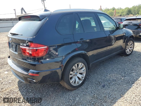 2013 BMW X5 xDrive50i with VIN 5UXZV8C5XD0C14712, listed as a Copart auction lot 59484445 with 84,087 mi miles and Clean title. Bid and sale history available at DreamBid. Image 3.