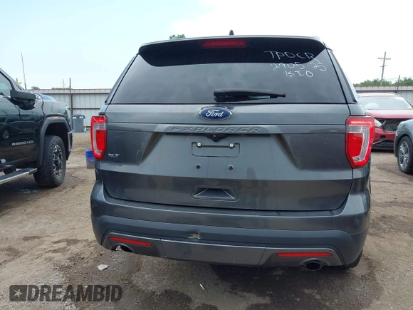 2017 Ford Explorer XLT z VIN 1FM5K7D86HGE19218, wystawiony jako IAAI lot #42344113 z przebiegiem 72 614 mil mil oraz . Historia ofert i sprzedaży dostępna na DreamBid. Obrazek 17.