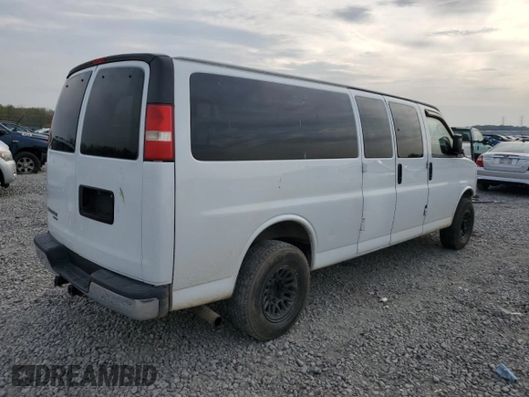 2014 Chevrolet Express Passenger LT with VIN 1GAZG1FG3E1205688, listed as a Copart auction lot 50937455 with 125,906 mi miles and Salvage title. Bid and sale history available at DreamBid. Image 3.