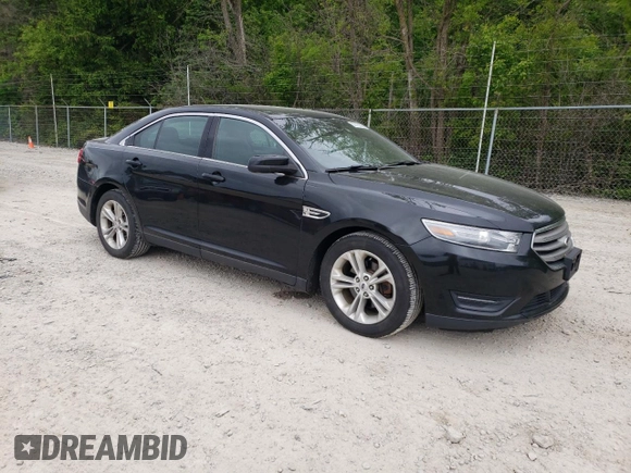 2013 Ford Taurus SEL z VIN 1FAHP2H84DG102036, wystawiony jako Copart lot #57772285 z przebiegiem 156 609 mil mil oraz Czysty tytuł • Clean title. Historia ofert i sprzedaży dostępna na DreamBid. Obrazek 4.