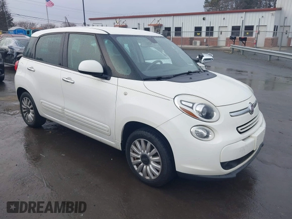 2014 FIAT 500L Easy with VIN ZFBCFABH8EZ025450, listed as a IAAI auction lot 41429105 with 199,200 mi miles and . Bid and sale history available at DreamBid. Image 1.