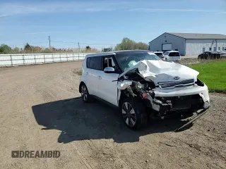 2015 Kia Soul + with VIN KNDJX3A5XF7207426, listed as a Copart auction lot 54575625 with 83,561 mi miles and Salvage Title. Bid and sale history available at DreamBid. Image 14.