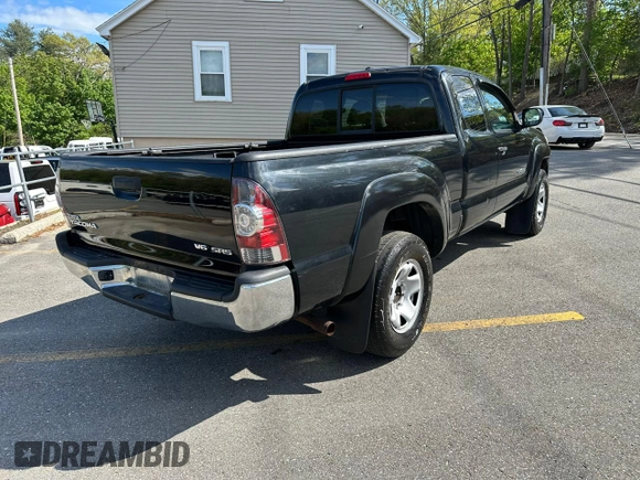 2009 Toyota Tacoma z VIN 5TEUU42N79Z618399, wystawiony jako Copart lot #56635095 z przebiegiem 116 982 mil mil oraz Czysty tytuł • Clean title. Historia ofert i sprzedaży dostępna na DreamBid. Obrazek 3.