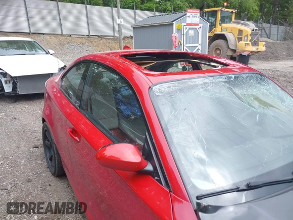 2008 BMW 1 Series 135i z VIN WBAUC73508VF24711, wystawiony jako IAAI lot #42279255 z przebiegiem 131 909 mil mil oraz . Historia ofert i sprzedaży dostępna na DreamBid. Obrazek 15.