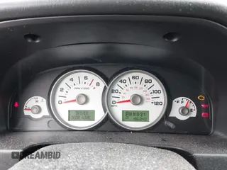 2007 Ford Escape Limited with VIN 1FMCU94147KA30136, listed as a IAAI auction lot 41896592 with 196,340 mi miles. Bid and sale history available at carsss.com. Image 7.
