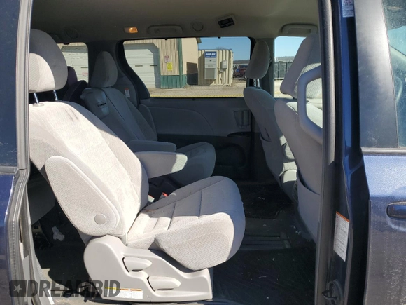 2018 Toyota Sienna LE Auto Access Seat with VIN 5TDKZ3DCXJS910757, listed as a Copart auction lot 46435435 with 80,774 mi miles and Salvage Title. Bid and sale history available at carsss.com. Image 10.