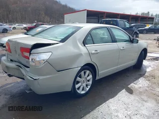 2007 Lincoln MKZ with VIN 3LNHM26T97R631517, listed as a IAAI auction lot 41813657 with 57,725 mi miles and . Bid and sale history available at carsss.com. Image 4.