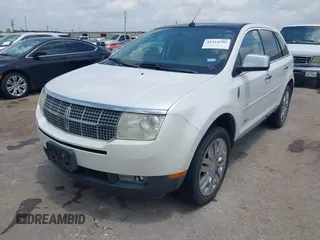 2009 Lincoln MKX with VIN 2LMDU68C19BJ10302, listed as a IAAI auction lot 42114586 with 190,239 mi miles. Bid and sale history available at carsss.com. Image 2.