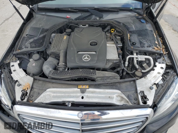 2016 Mercedes-Benz C 300 z VIN 55SWF4JBXGU172322, wystawiony jako Copart lot #41702295 z przebiegiem 131 977 mil mil oraz Szkoda całkowita • Salvage title. Historia ofert i sprzedaży dostępna na DreamBid. Obrazek 12.