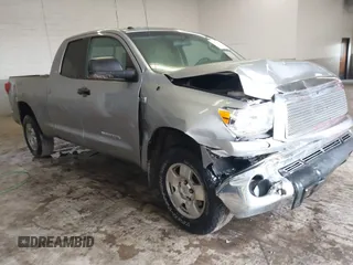 2010 Toyota Tundra 4WD Truck with VIN 5TFUM5F18AX005636, listed as a IAAI auction lot 41536831 with 77,726 mi miles. Bid and sale history available at carsss.com. Image 1.