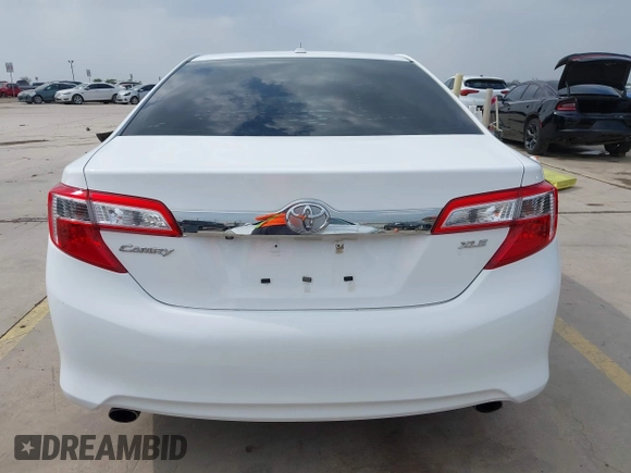 2014 Toyota Camry SE with VIN 4T1BK1FK5EU551196, listed as a IAAI auction lot 41912297 with 104,445 mi miles. Bid and sale history available at carsss.com. Image 16.