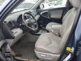 2012 Toyota RAV4 Limited z VIN 2T3DF4DV2CW253057, wystawiony jako Copart lot #60691915 z przebiegiem 101 570 mil mil oraz Szkoda całkowita • Salvage title. Historia ofert i sprzedaży dostępna na DreamBid. Obrazek 7.