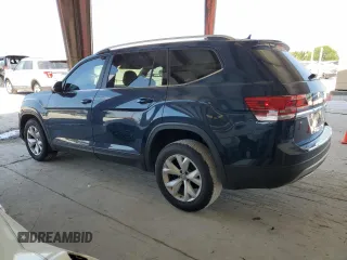 2018 Volkswagen Atlas SE with VIN 1V2DR2CA2JC579756, listed as a Copart auction lot 52103165 with 102,437 mi miles and Salvage title. Bid and sale history available at DreamBid. Image 2.
