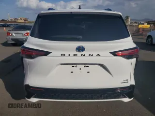 2024 Toyota Sienna XSE with VIN 5TDXRKEC1RS218431, listed as a Copart auction lot 87675465 with 2,989 mi miles and Salvage Title. Bid and sale history available at carsss.com. Image 6.