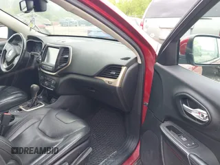 2016 Jeep Cherokee Limited with VIN 1C4PJMDS4GW263260, listed as a IAAI auction lot 42380811 with 187,529 mi miles and . Bid and sale history available at DreamBid. Image 5.