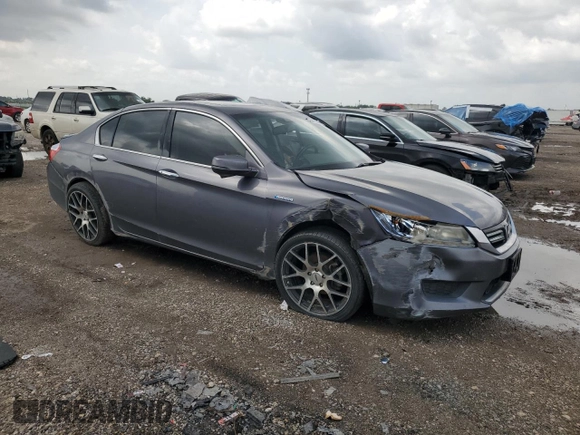 2014 Honda Accord Touring z VIN 1HGCR6F75EA010505, wystawiony jako Copart lot #54100745 z przebiegiem 181 448 mil mil oraz Szkoda całkowita • Salvage title. Historia ofert i sprzedaży dostępna na DreamBid. Obrazek 4.