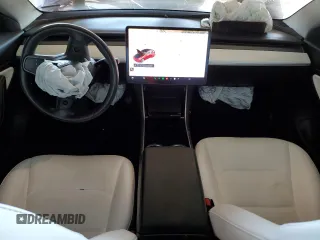2018 Tesla Model 3 Long Range Battery z VIN 5YJ3E1EB9JF100616, wystawiony jako Copart lot #47430685 z przebiegiem 45 804 mil mil oraz Szkody całkowita. Historia ofert i sprzedaży dostępna na DreamBid. Obrazek 8.