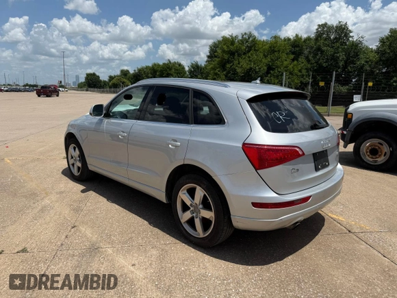 2010 Audi Q5 Prestige с VIN WA1VKBFP8AA072666, выставлен на аукционе Copart как лот 61992625 с пробегом 125 990 миль миль и Чистый • Clean title. История ставок и продаж доступна на DreamBid. Изображение 3.