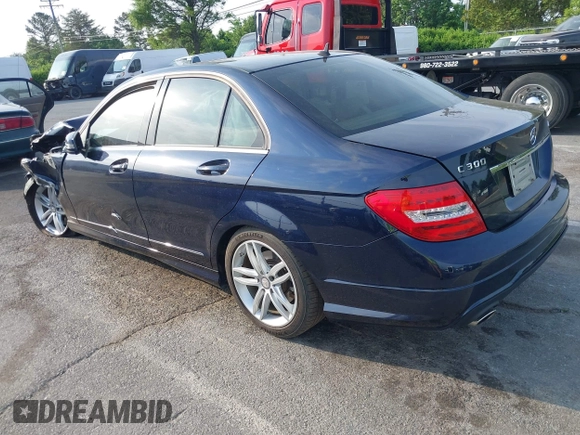 2014 Mercedes-Benz C 300 Sport with VIN WDDGF8AB1EA945171, listed as a IAAI auction lot 42089028 with 122,701 mi miles and . Bid and sale history available at DreamBid. Image 3.