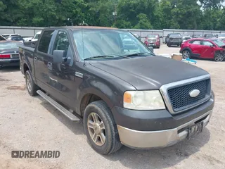 2007 Ford F-150 XLT z VIN 1FTRW12W27KB22645, wystawiony jako IAAI lot #42409584 z przebiegiem 246 953 mil mil oraz . Historia ofert i sprzedaży dostępna na DreamBid. Obrazek 1.