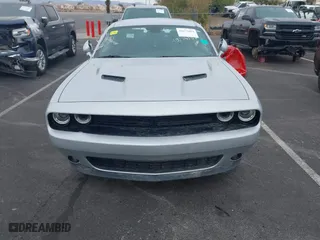 2019 Dodge Challenger SXT with VIN 2C3CDZGG3KH683582, listed as a IAAI auction lot 40073064 with 78,243 mi miles. Bid and sale history available at carsss.com. Image 12.