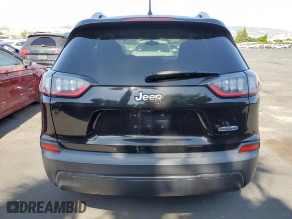 2020 Jeep Cherokee Latitude с VIN 1C4PJLCB7LD585795, выставлен на аукционе Copart как лот 60171755 с пробегом 57 568 миль миль и Списание • Salvage title. История ставок и продаж доступна на DreamBid. Изображение 6.