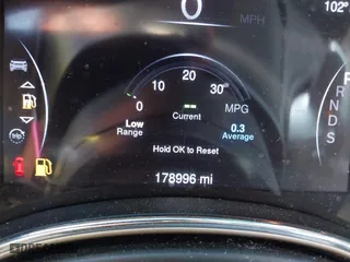 2014 Jeep Grand Cherokee Laredo with VIN 1C4RJEAG7EC547642, listed as a IAAI auction lot 42000432 with 178,996 mi miles. Bid and sale history available at carsss.com. Image 15.