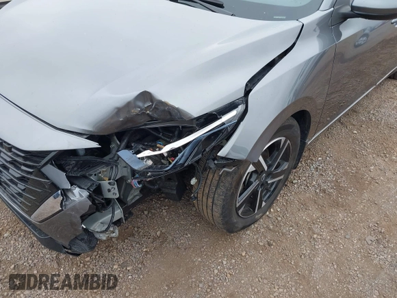 2024 Nissan Sentra SV with VIN 3N1AB8CV0RY261350, listed as a IAAI auction lot 42346567 with 21,993 mi miles and . Bid and sale history available at DreamBid. Image 6.